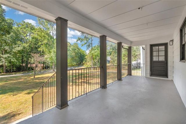 165 N Morning Dove Drive N, Fayetteville, GA 30215