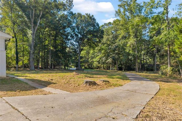 165 N Morning Dove Drive N, Fayetteville, GA 30215