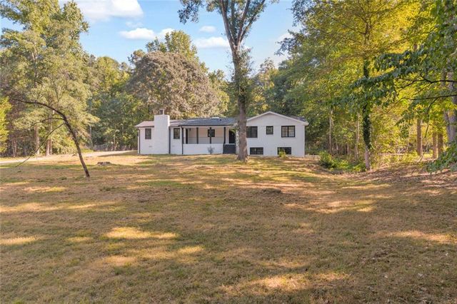 165 N Morning Dove Drive N, Fayetteville, GA 30215