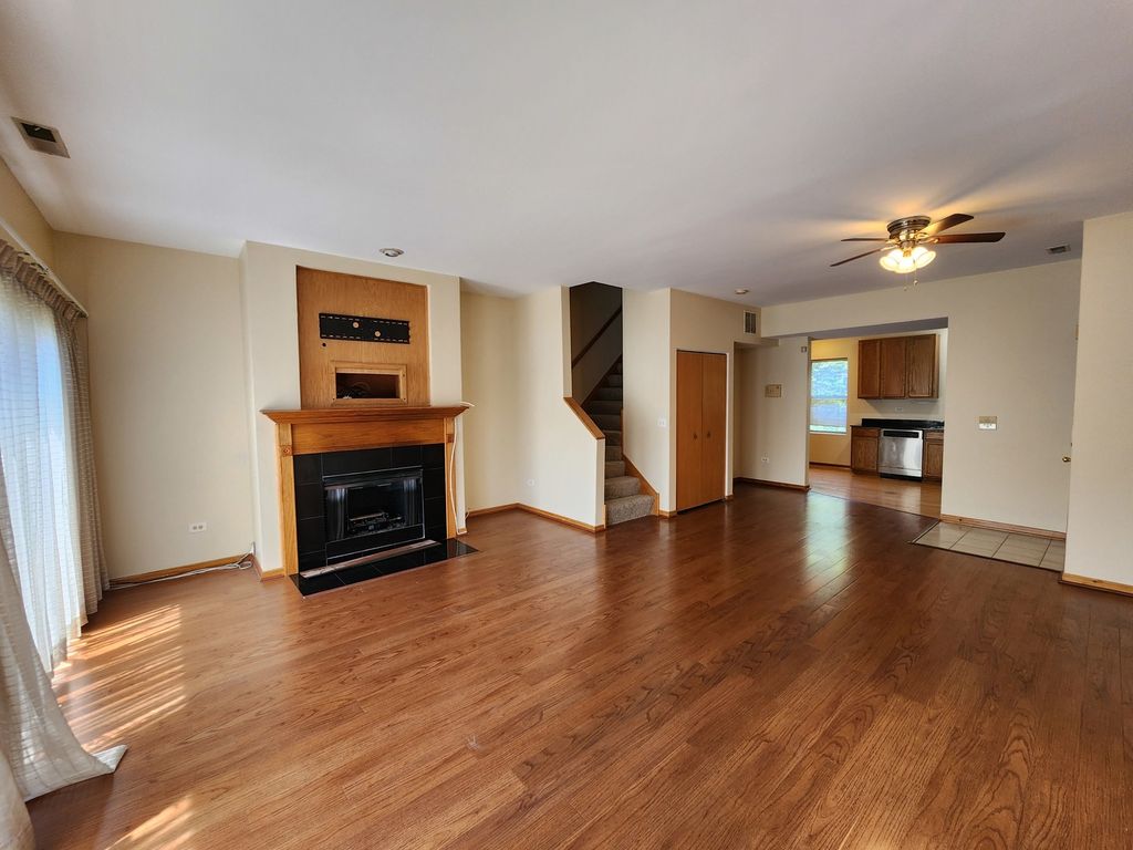 2363 E 70th Place B, Chicago, IL 60649 — photo 3