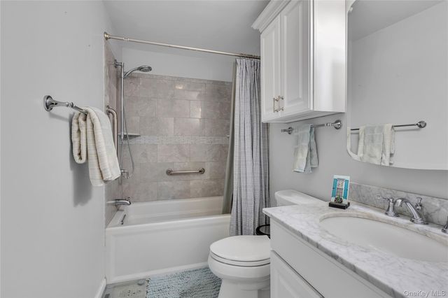 203 Williamsburg Drive, Mahopac, NY 10541