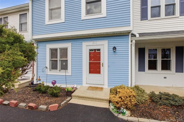 203 Williamsburg Drive, Mahopac, NY 10541