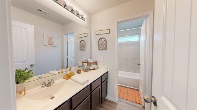 963 Harper Lane, Bryan, TX 77803