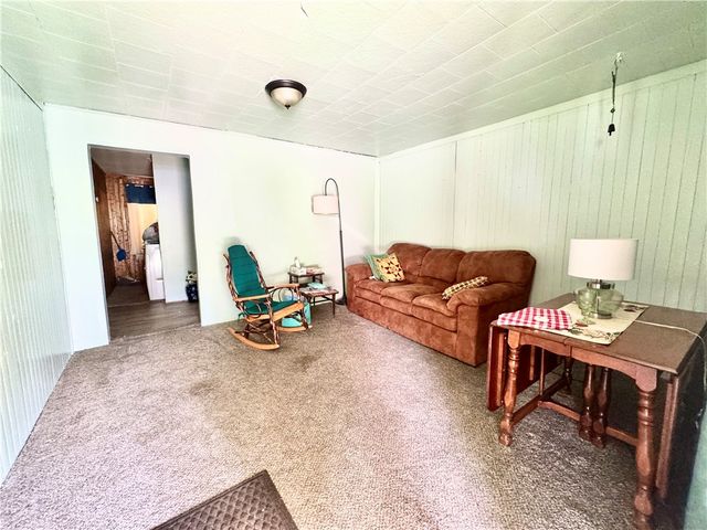 21 S Round Street, Union Twp, PA 16101