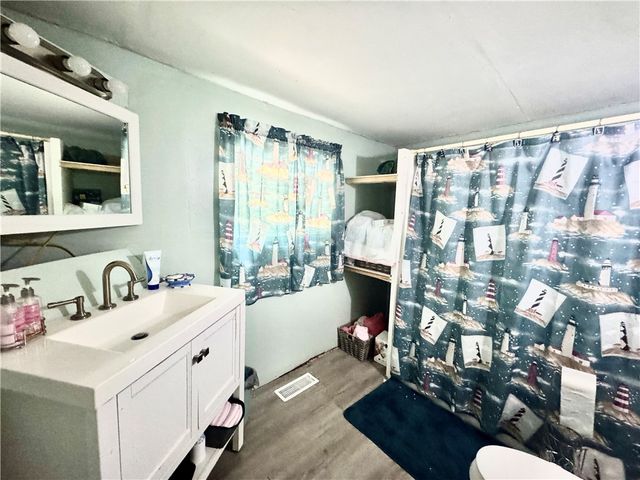 21 S Round Street, Union Twp, PA 16101