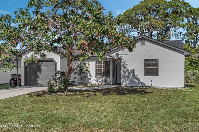 2861 Detached Circle SE, Palm Bay, FL 32909