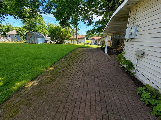 7919 Hill Drive, Wonder Lake, IL 60097