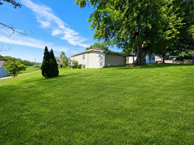 7919 Hill Drive, Wonder Lake, IL 60097
