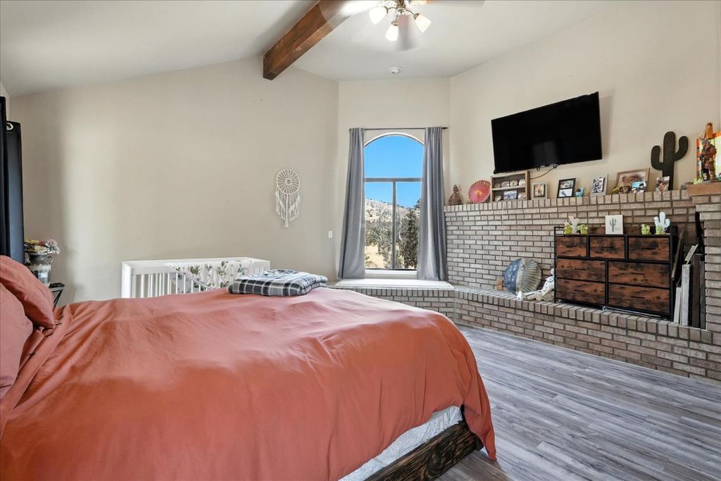 Image 19 of property listing at 14982 N Morgan Canyon Road, Prather, CA 93651