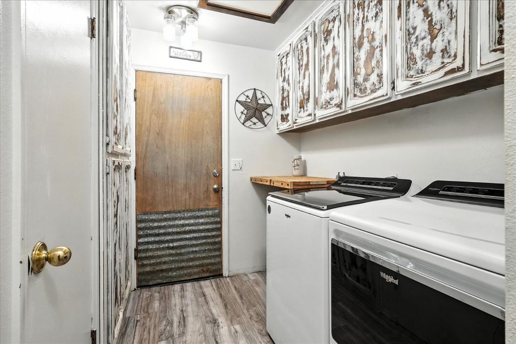 Image 26 of property listing at 14982 N Morgan Canyon Road, Prather, CA 93651