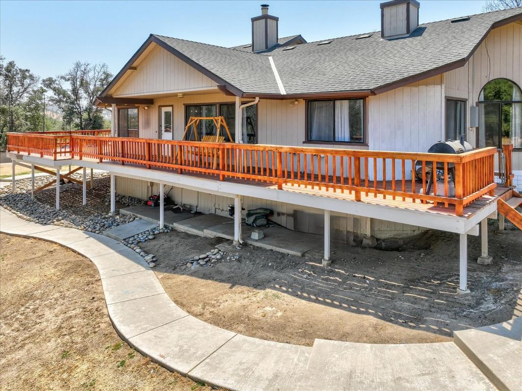 Image 30 of property listing at 14982 N Morgan Canyon Road, Prather, CA 93651