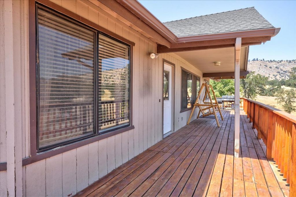 Image 33 of property listing at 14982 N Morgan Canyon Road, Prather, CA 93651