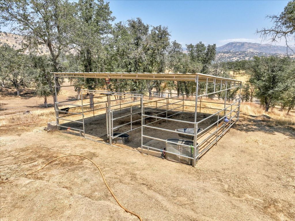 Image 42 of property listing at 14982 N Morgan Canyon Road, Prather, CA 93651
