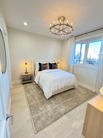 2704 W Thomas Street 2, Chicago, IL 60622