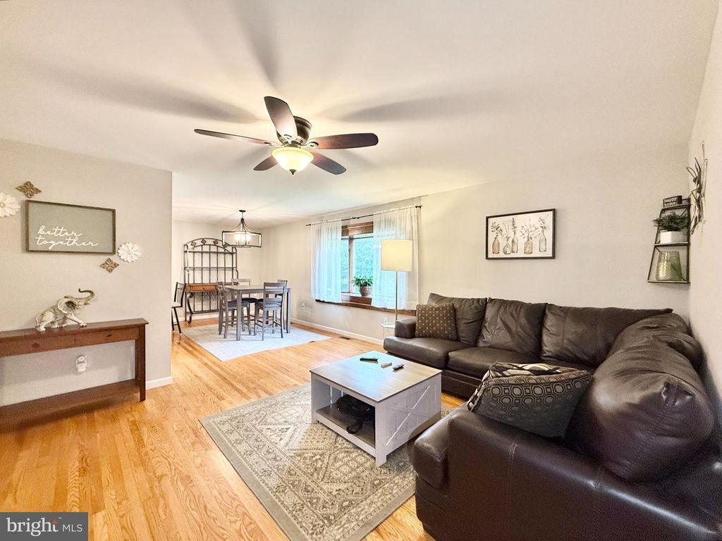 130 FERNWOOD DR, HAMMONTON, NJ 08037 — photo 4