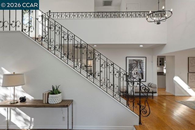 681 Adobe Dr, Danville, CA 94526