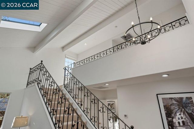 681 Adobe Dr, Danville, CA 94526