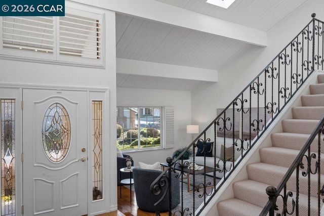 681 Adobe Dr, Danville, CA 94526