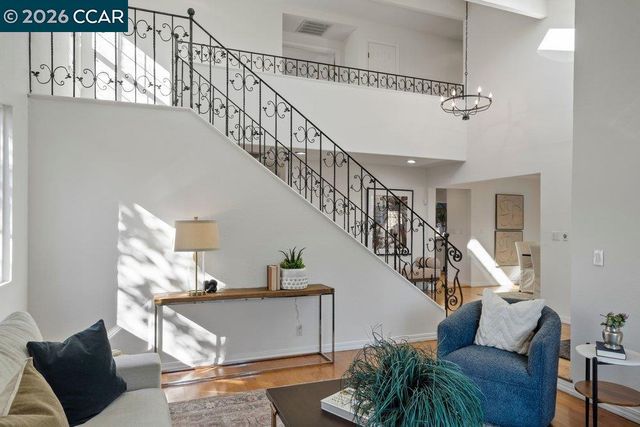 681 Adobe Dr, Danville, CA 94526