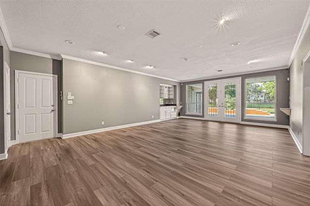 7203 Timberlake Dr, Sugar Land, TX 77479