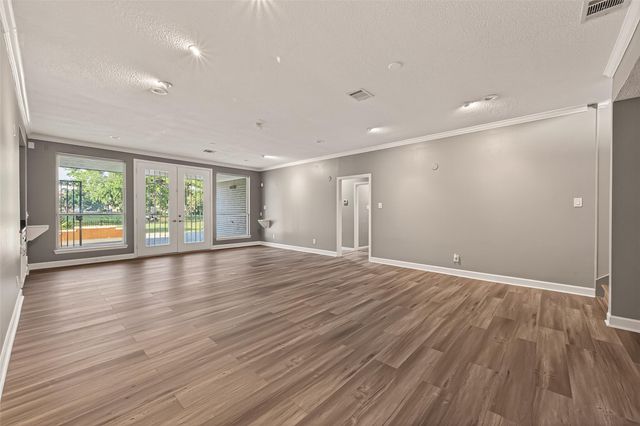 7203 Timberlake Dr, Sugar Land, TX 77479