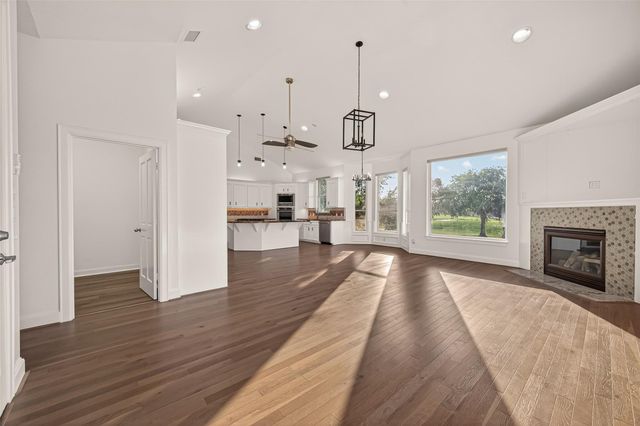 7203 Timberlake Dr, Sugar Land, TX 77479