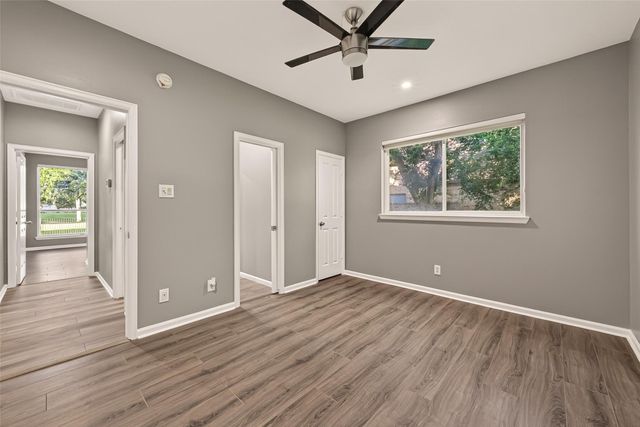 7203 Timberlake Dr, Sugar Land, TX 77479