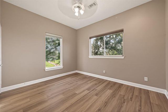 7203 Timberlake Dr, Sugar Land, TX 77479