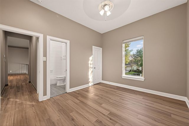 7203 Timberlake Dr, Sugar Land, TX 77479