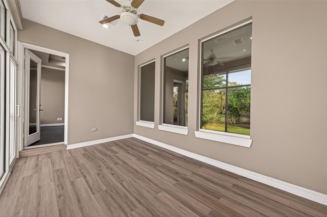 7203 Timberlake Dr, Sugar Land, TX 77479