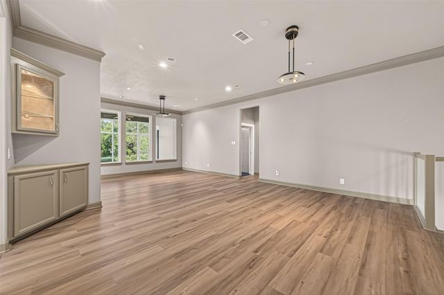 7203 Timberlake Dr, Sugar Land, TX 77479