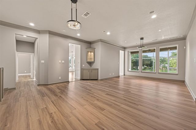 7203 Timberlake Dr, Sugar Land, TX 77479