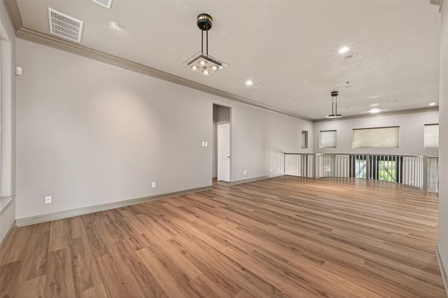7203 Timberlake Dr, Sugar Land, TX 77479