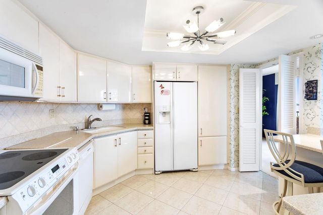 5070 N Ocean Drive 2c, Singer Island, FL 33404