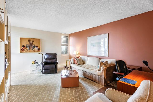 5070 N Ocean Drive 2c, Singer Island, FL 33404