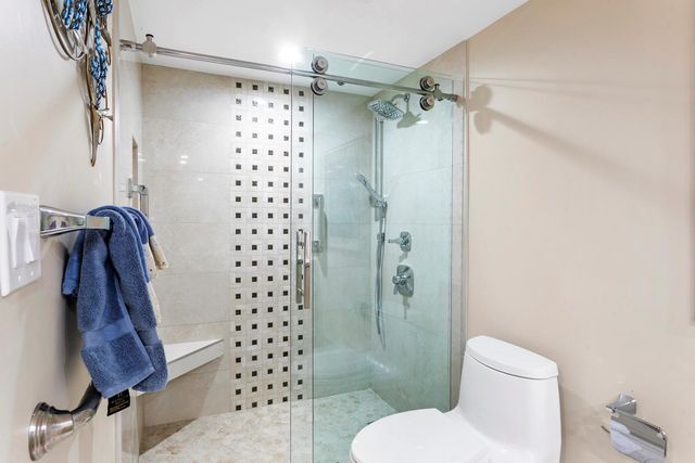 5070 N Ocean Drive 2c, Singer Island, FL 33404