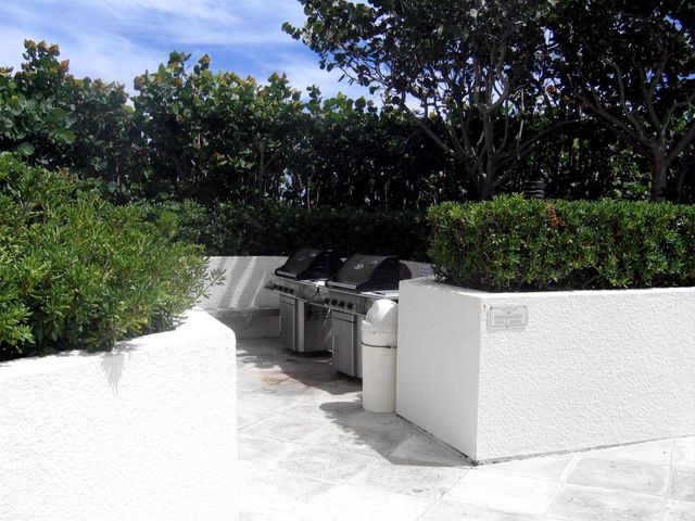 5070 N Ocean Drive 2c, Singer Island, FL 33404