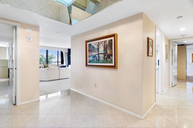 5070 N Ocean Drive 2c, Singer Island, FL 33404