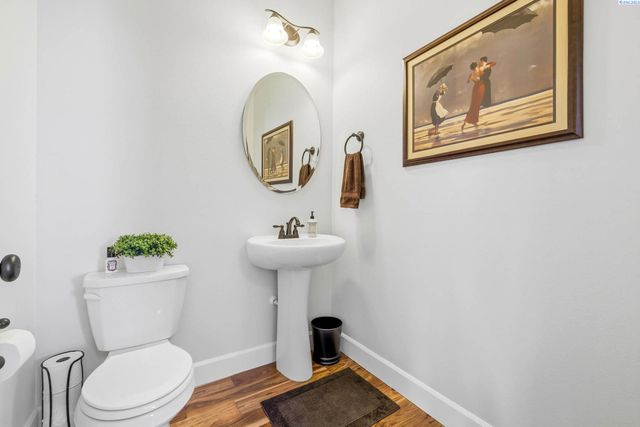 664 Punkie Lane, Richland, WA 99352