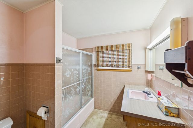 617 S Thompson Street, Vinita, OK 74301