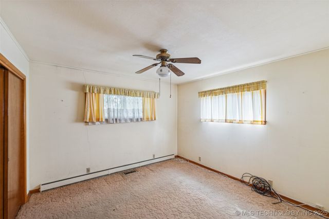 617 S Thompson Street, Vinita, OK 74301