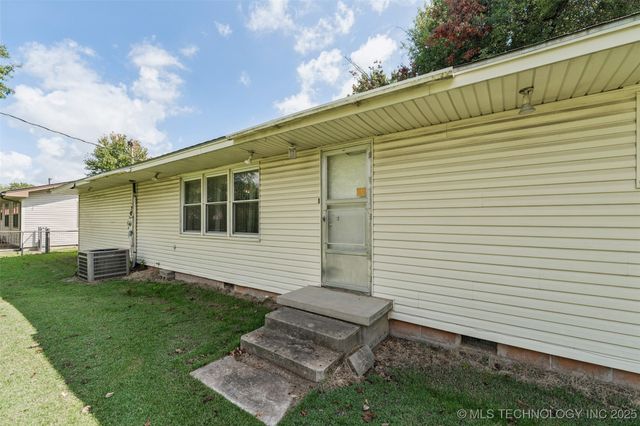 617 S Thompson Street, Vinita, OK 74301