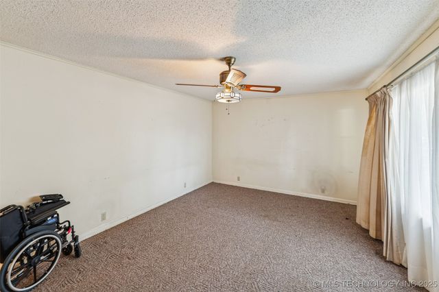 617 S Thompson Street, Vinita, OK 74301