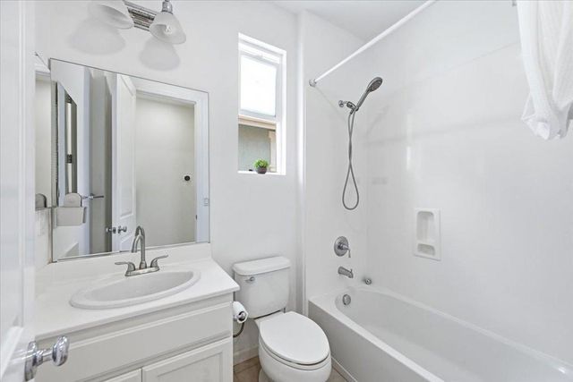 40200 Antigua Rose Terrace, Fremont, CA 94538