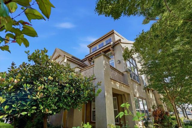 40200 Antigua Rose Terrace, Fremont, CA 94538