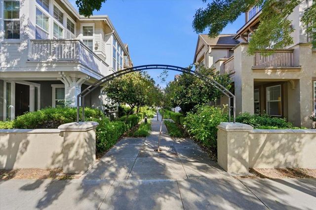 40200 Antigua Rose Terrace, Fremont, CA 94538