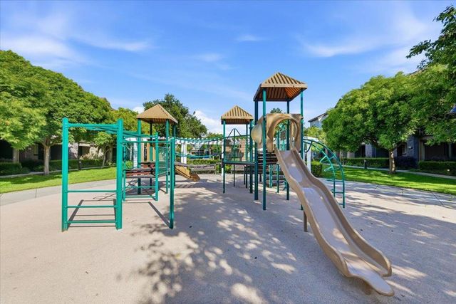40200 Antigua Rose Terrace, Fremont, CA 94538