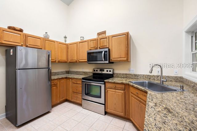 10 Abingdon Ln, Bluffton, SC 29909