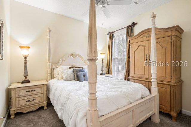 10 Abingdon Ln, Bluffton, SC 29909