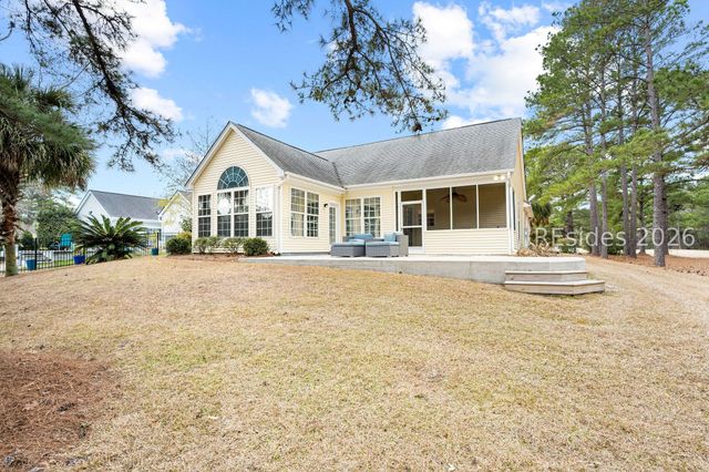 10 Abingdon Ln, Bluffton, SC 29909